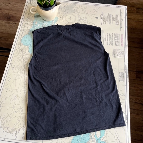 🤘🏻Pink Floyd Dark Side of the Moon Graphic Cutoff Tee - Picture 4 of 4